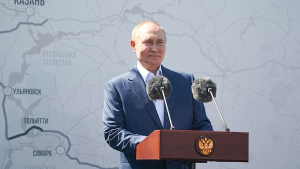 Путин открыл последний участок трассы М-11 Москва — Санкт-Петербург