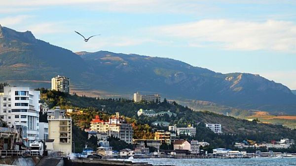 Алушта полностью обесточена из-за аварии на высоковольтных линиях